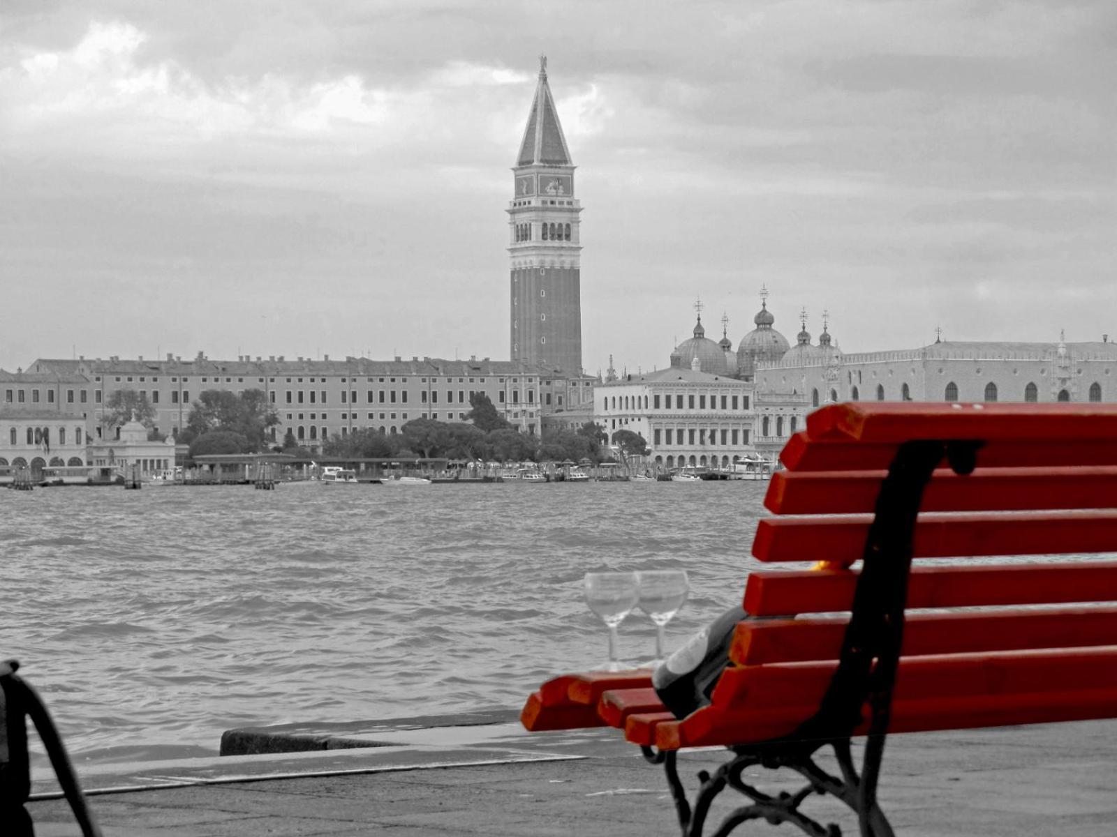 3 Windows On St - Waterfront * Venice